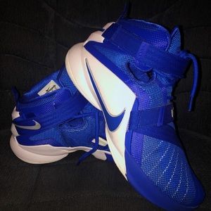 Men’s Nike LeBron Soldiers